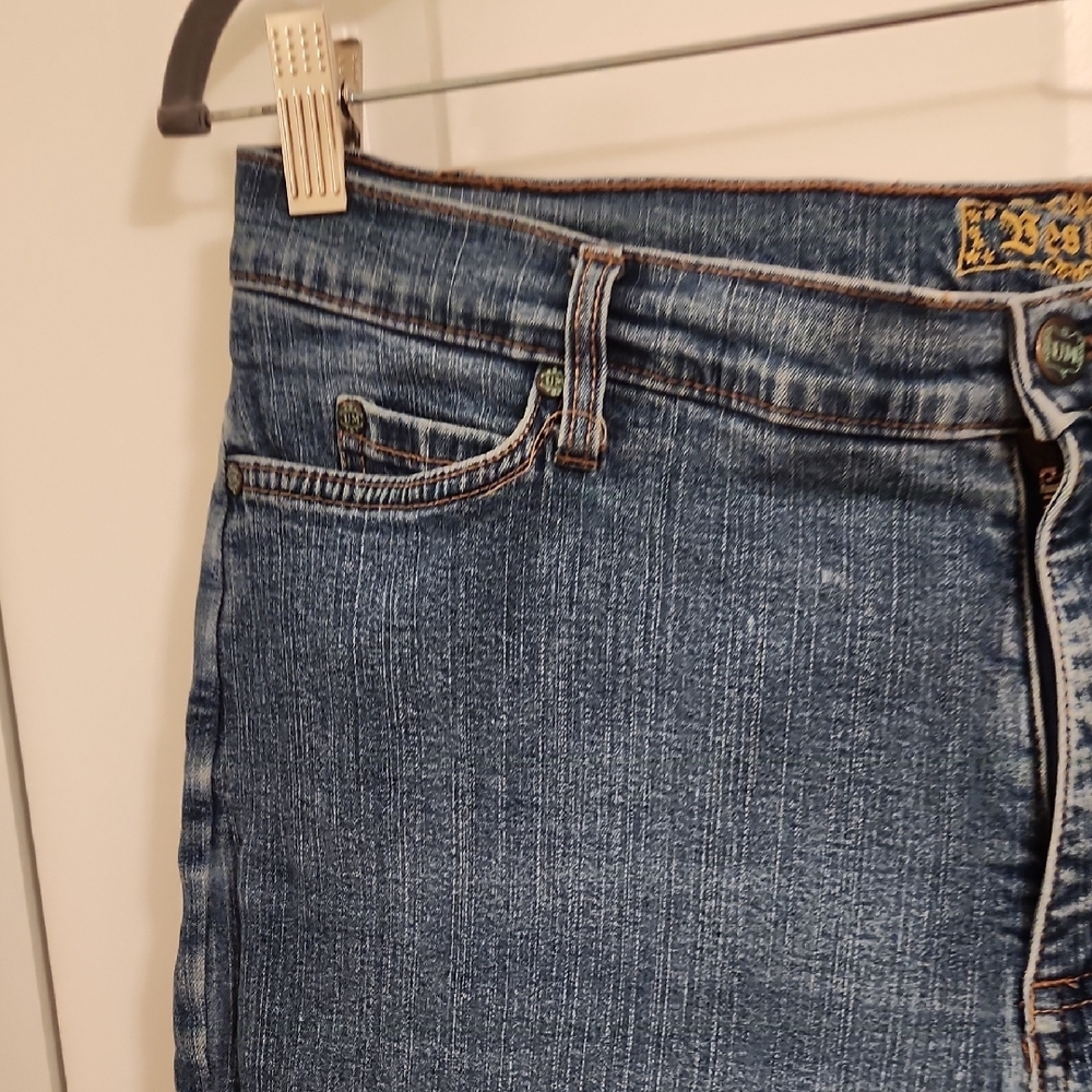 Blue Straight Leg Jeans with Subtle Fading ALL CLOTHING 4 FOR 15!!!! - Picture 3 of 6